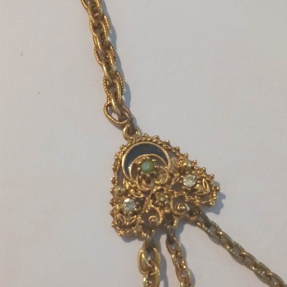 Florenza Gold Filigree Necklace - Picture 4 of 7